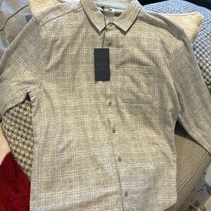 NWT (L) - VRST Men's Long Sleeve Button Down Plaid Shirt (Light Heather Grey)